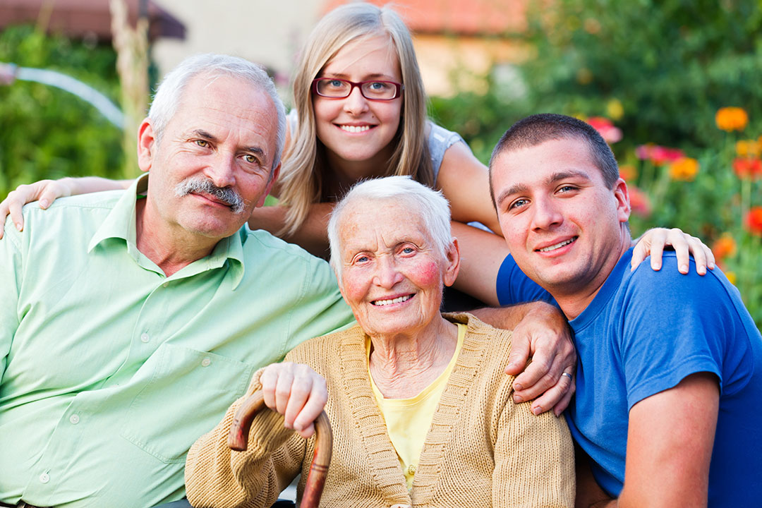 Family Visiting Elderly Alzheimers